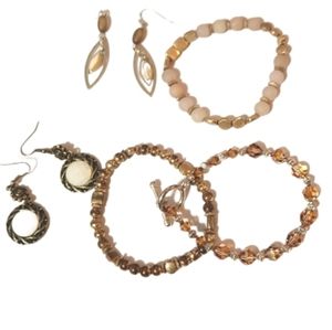 Vintage jewelry lot 3 bracelets 2 pairs of earrings